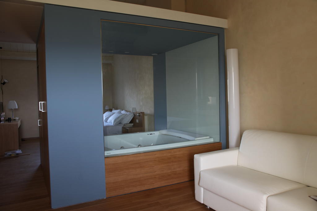 Staffolo Relais Del Borgo Hotel & Spa 4 Stelle חדר תמונה